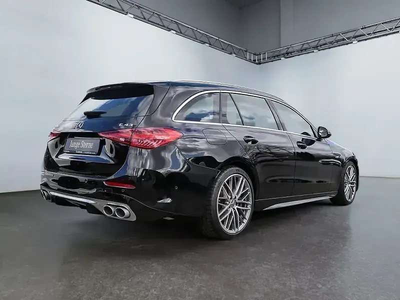 Gebraucht Mercedes C43 AMG AMG 408 PS (300 kW) 2023 Schwarz Limousine