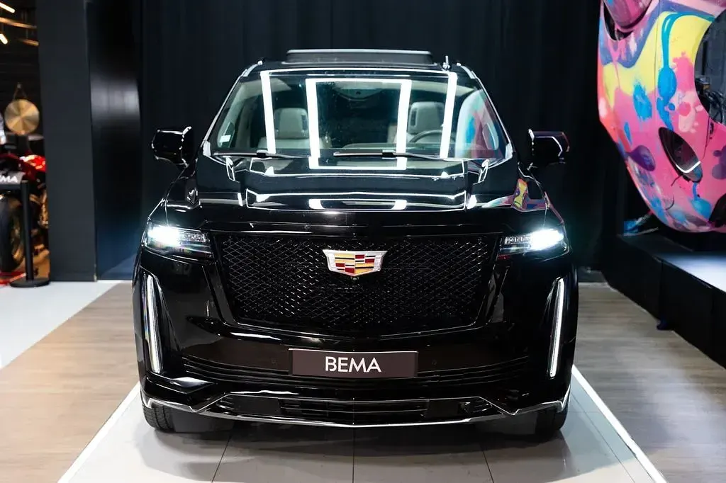 Gebraucht Cadillac Escalade 420 PS (308 kW) 2021 Schwarz SUV