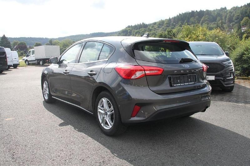 Gebraucht Ford Focus Cool & Connect 125 PS (91 kW) 2019 Magneticgrau (metallic) Limousine