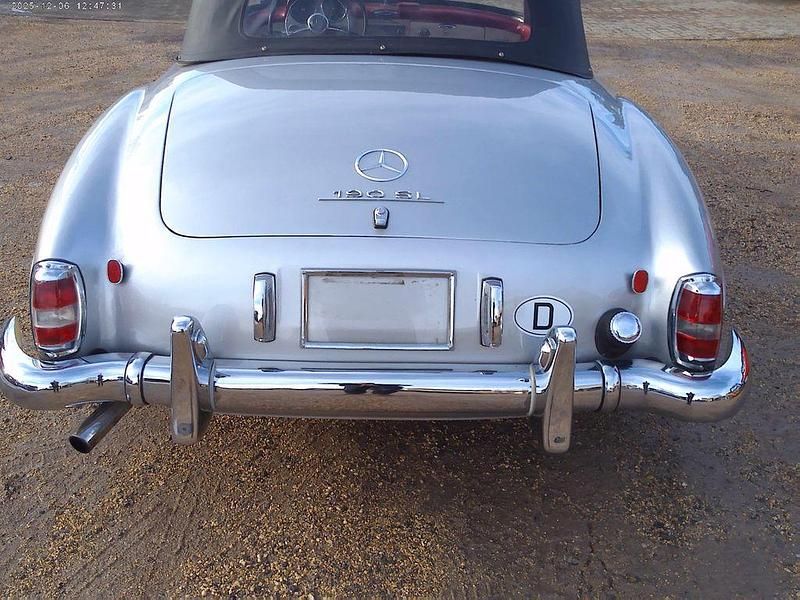 Gebraucht Mercedes 190 105 PS (77 kW) 1958 Silber Limousine