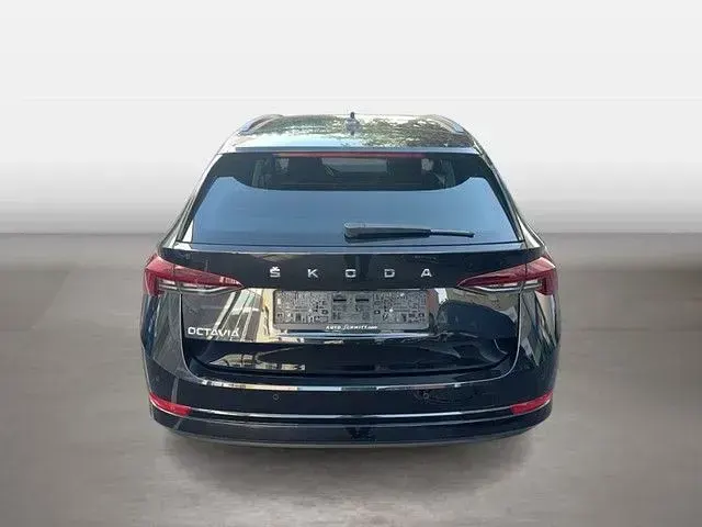 Gebraucht Skoda Octavia Ambition 116 PS (85 kW) 2023 Schwarzmagic perleffekt Kombi