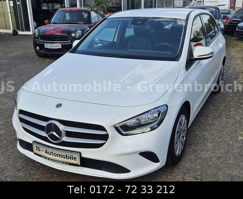 Gebraucht Mercedes B160 109 PS (80 kW) 2020 Weiß Van / Kleinbus