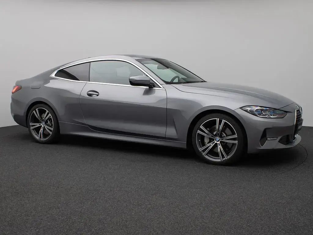 Gebraucht BMW 430 Performance 286 PS (210 kW) 2023 Skyscraper grau c4wschwarz Coupé