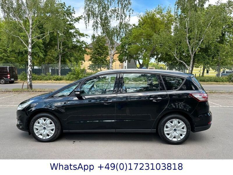 Schwarz Gebraucht 2018 Ford S-MAX S Van / Kleinbus | 14.875 € (Fairer Preis) - Bild 1/4