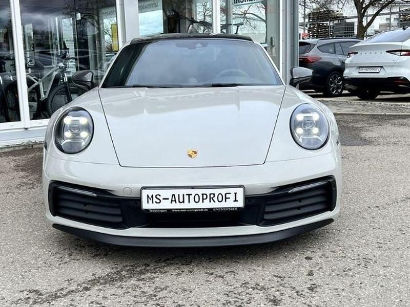Second-hand Porsche 992 385 CP (283 kW) 2023 Kreide Coupe