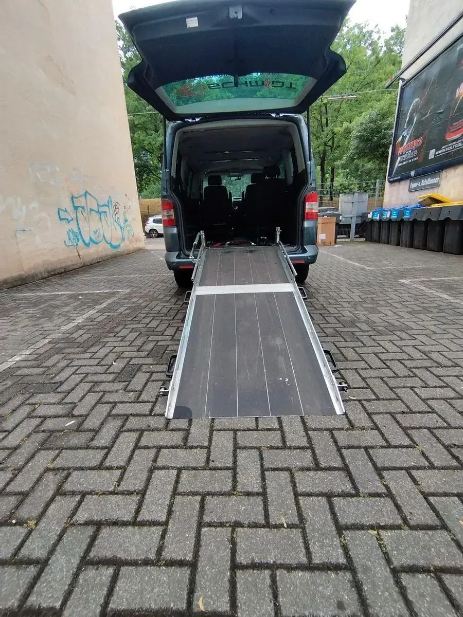 Gebraucht VW T5 174 PS (127 kW) 2006 Grau Van