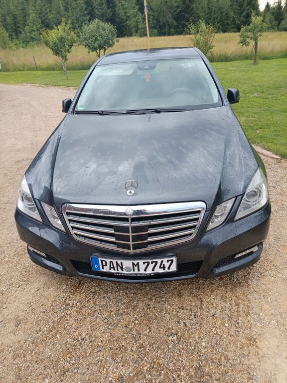 Grau Gebraucht 2010 Mercedes 350 Limousine | 11.000 € (Guter Preis) - Bild 1/4