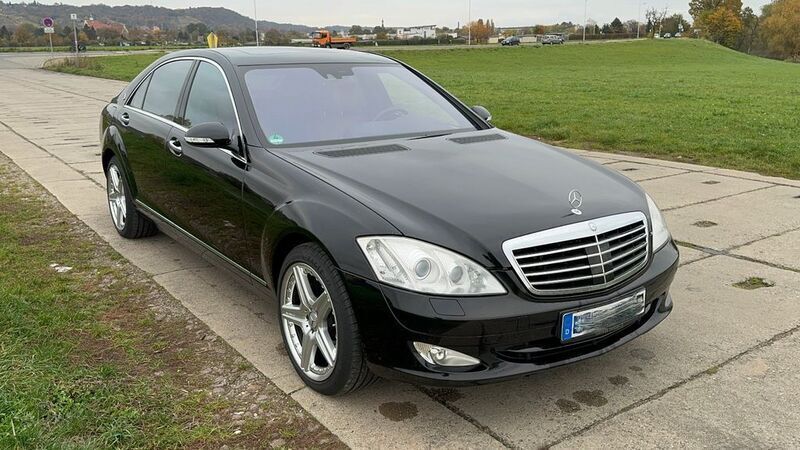 Schwarz Gebraucht 2008 Mercedes S500 Limousine | 16.900 € - Bild 1/4