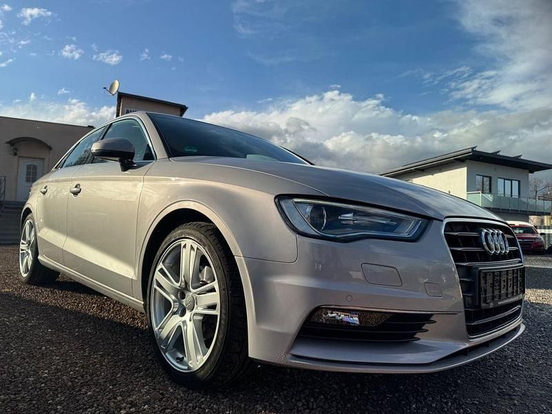 Gebraucht Audi A3 Ambition 125 PS (91 kW) 2013 Grau Limousine