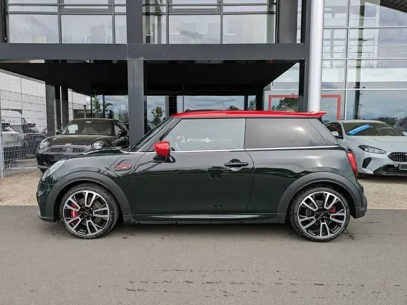 Gebraucht Mini John Cooper Works 231 PS (169 kW) 2023 Grün Kleinwagen