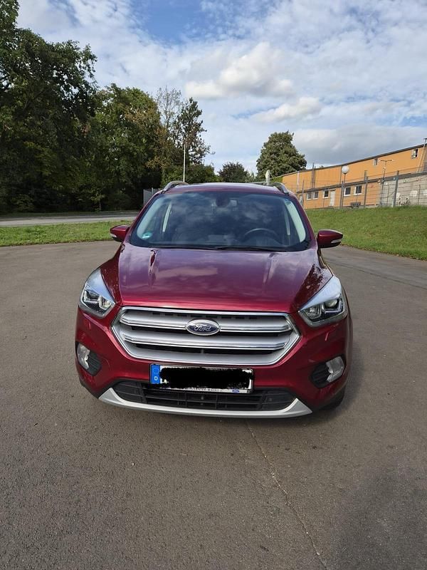 Andere farben Gebraucht 2019 Ford Kuga SUV | 10.900 € (Guter Preis) - Bild 1/4
