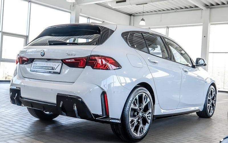 Gebraucht BMW 120 Shadowline 163 PS (119 kW) 2025 Weiß Kleinwagen