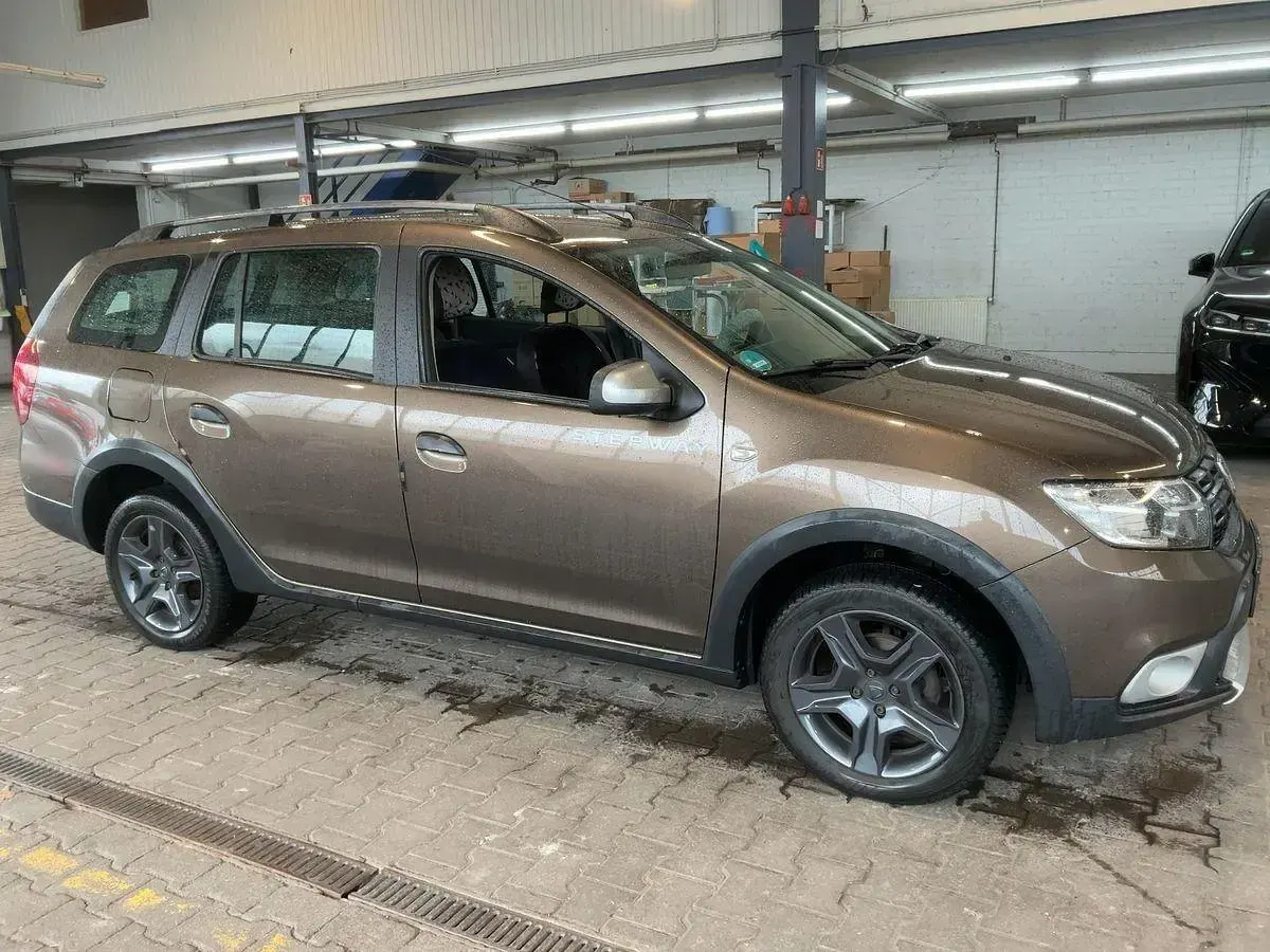 Gebraucht Dacia Logan MCV Celebration 90 PS (66 kW) 2017 Kombi