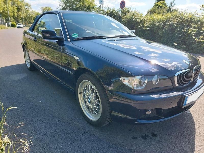 Gebraucht BMW 325 Cabriolet 192 PS (141 kW) 2003 Blau Cabrio