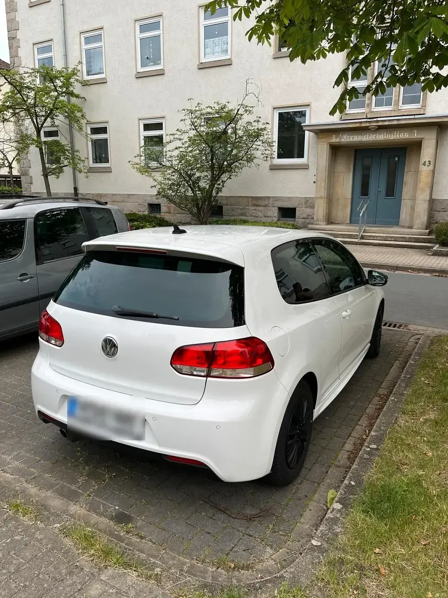 Gebraucht VW Golf VII Match 122 PS (89 kW) 2012 Weiß Limousine