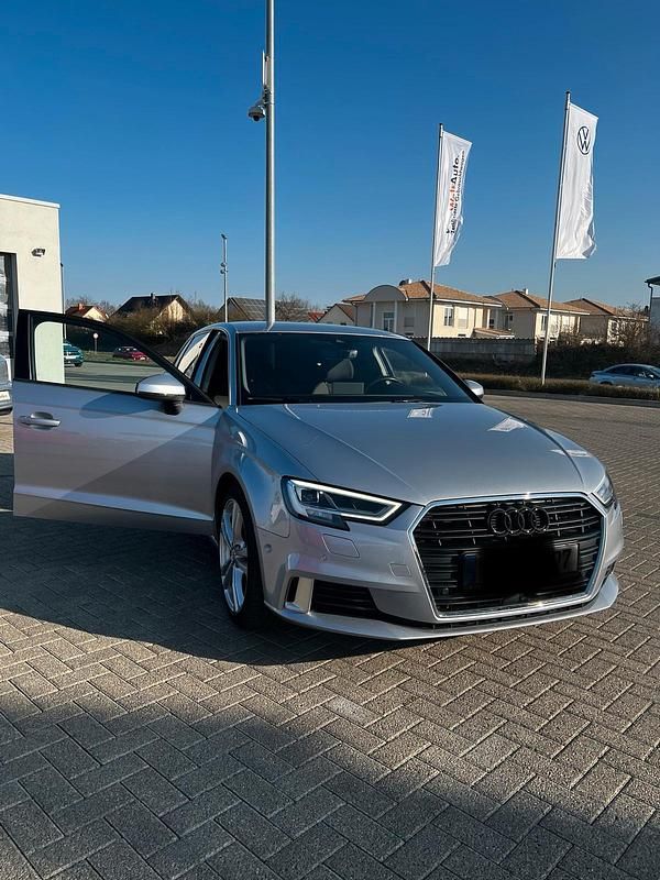Gebraucht Audi A3 Sport 150 PS (110 kW) 2016 Silber Kombi