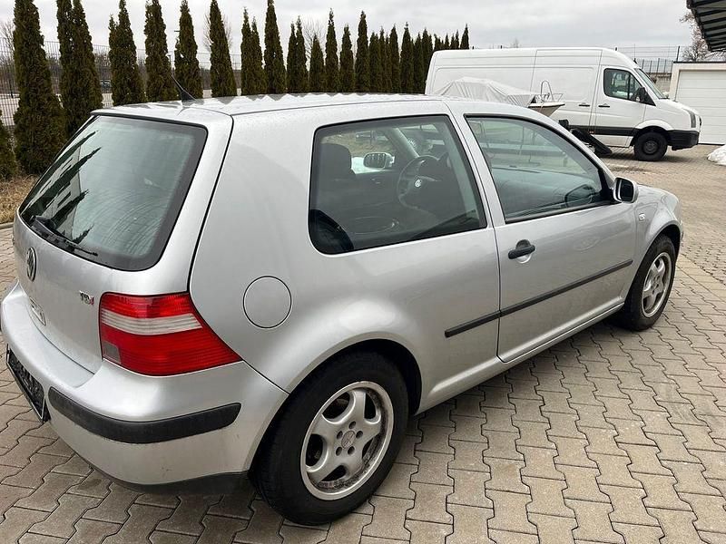 Gebraucht VW Golf IV 101 PS (74 kW) 2002 Silber Limousine
