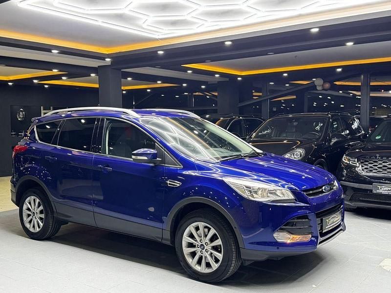 Gebraucht Ford Kuga Titanium 150 PS (110 kW) 2015 Blau SUV
