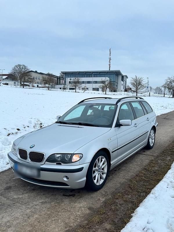 Gebraucht BMW 320 150 PS (110 kW) 2005 Silber Kombi