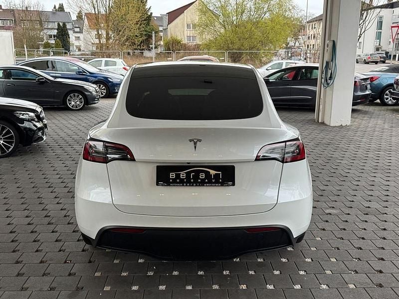 Second-hand Tesla Model Y 378 kW (514 CP) 2023 Alb SUV