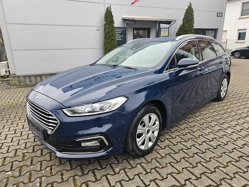 Gebraucht Ford Mondeo Titanium 165 PS (121 kW) 2020 Blau Limousine