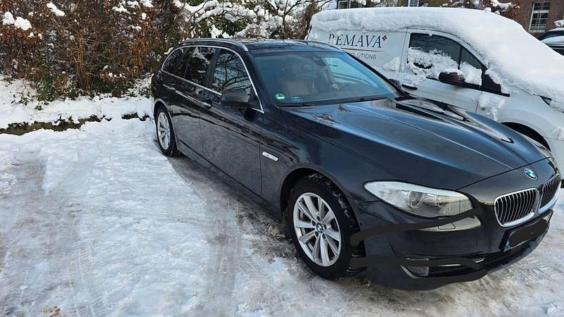 Gebraucht BMW 530 Performance 258 PS (189 kW) 2013 Schwarz Kombi