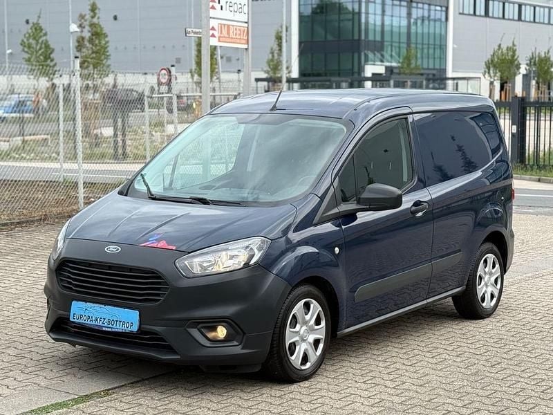 Blau Gebraucht 2019 Ford Transit Trend Van / Kleinbus | 8.999 € (Superpreis) - Bild 1/4