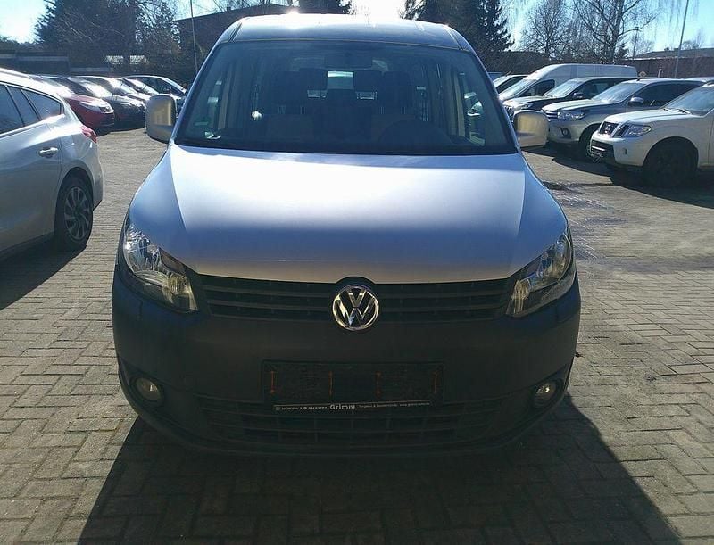 Gebraucht VW Caddy Maxi Trendline 105 PS (77 kW) 2011 Silber Van / Kleinbus