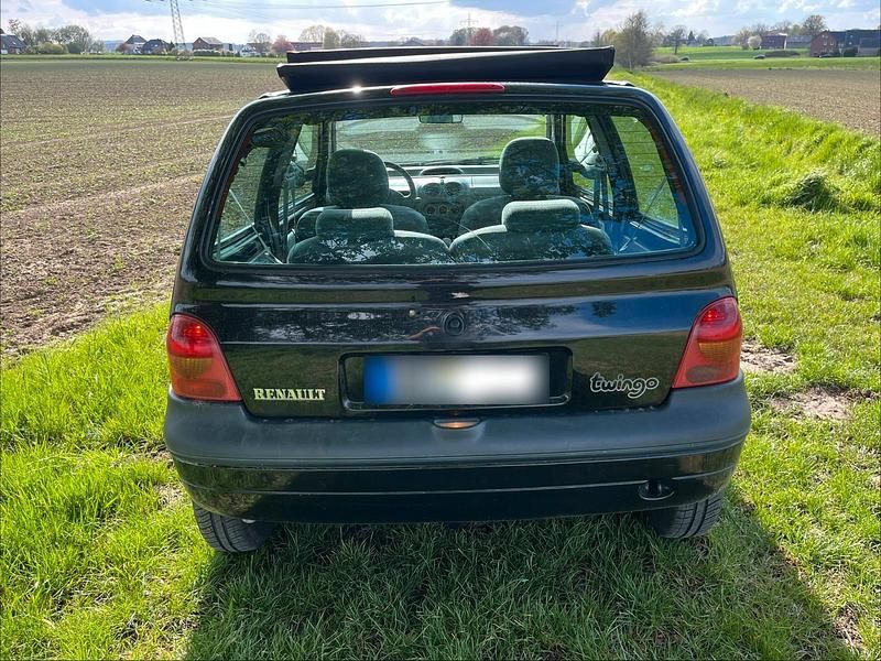Second-hand Renault Twingo 58 CP (42 kW) 2002 Negru Hatchback
