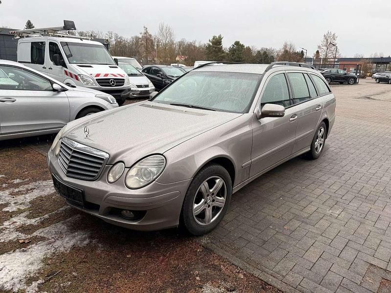 Gebraucht Mercedes E220 Elegance 170 PS (125 kW) 2007 Silber Kombi