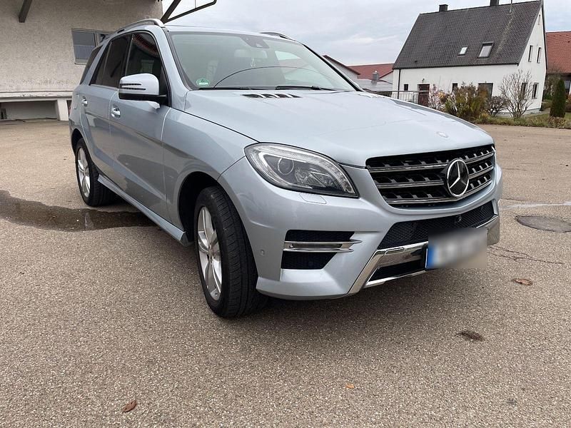 Gebraucht Mercedes ML350 258 PS (189 kW) 2014 SUV