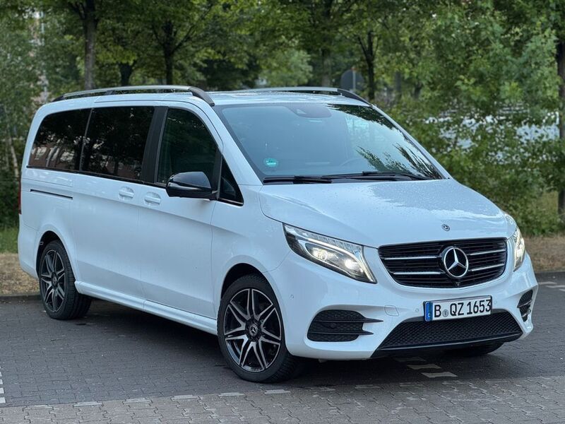 Weiß Gebraucht 2019 Mercedes V250 AMG line Van / Kleinbus | 43.990 € (Superpreis) - Bild 1/4