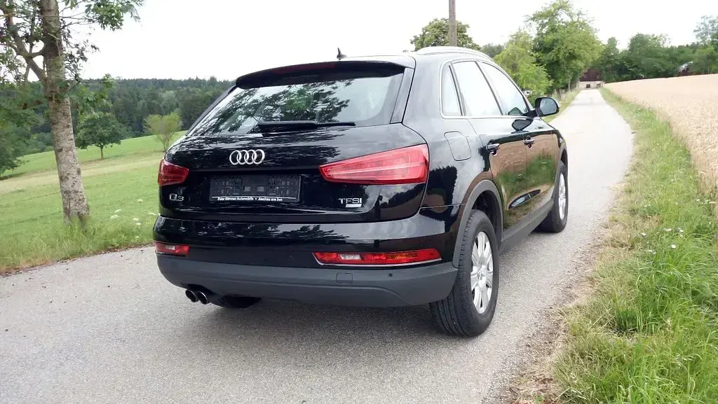 Gebraucht Audi Q3 Ambiente 150 PS (110 kW) 2016 Mythosschwarz SUV