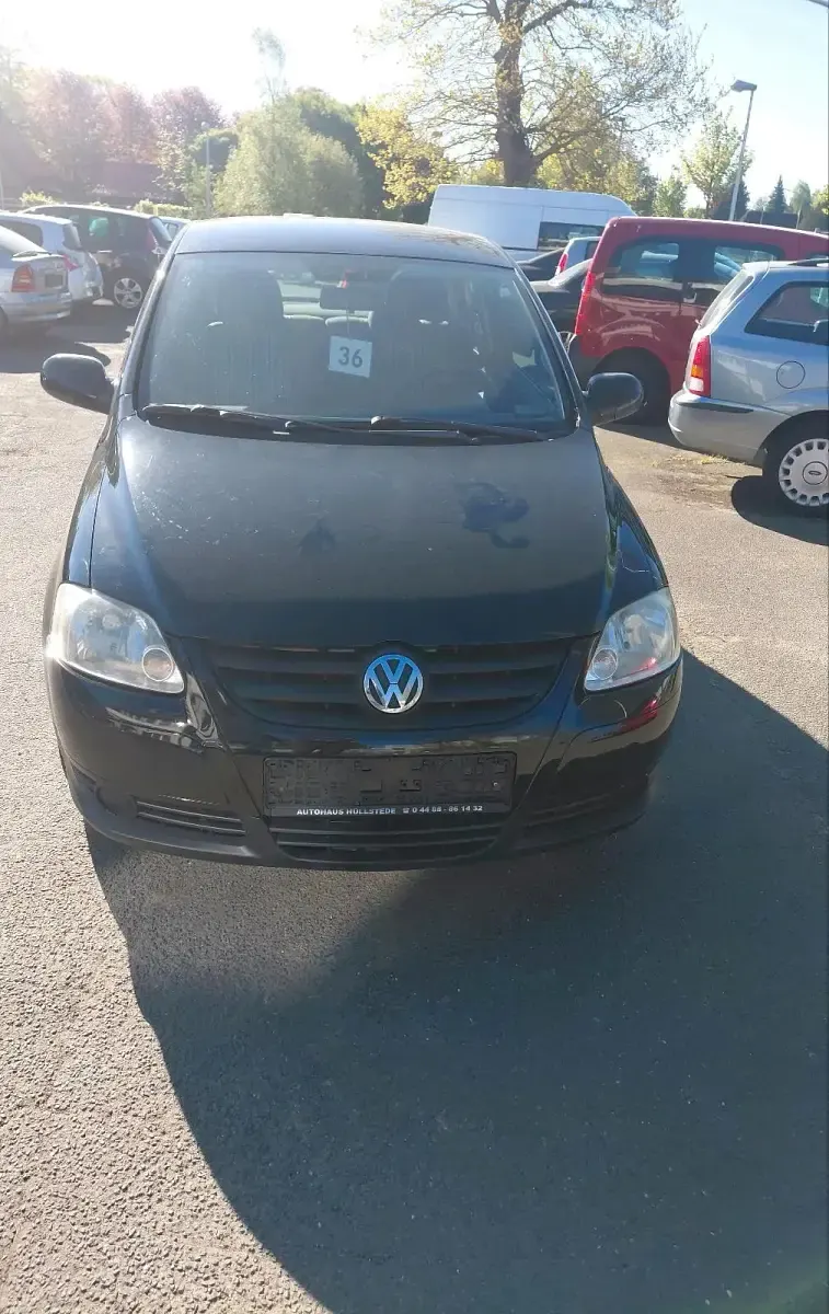 Second-hand VW Fox 55 CP (40 kW) 2005 Negru Hatchback