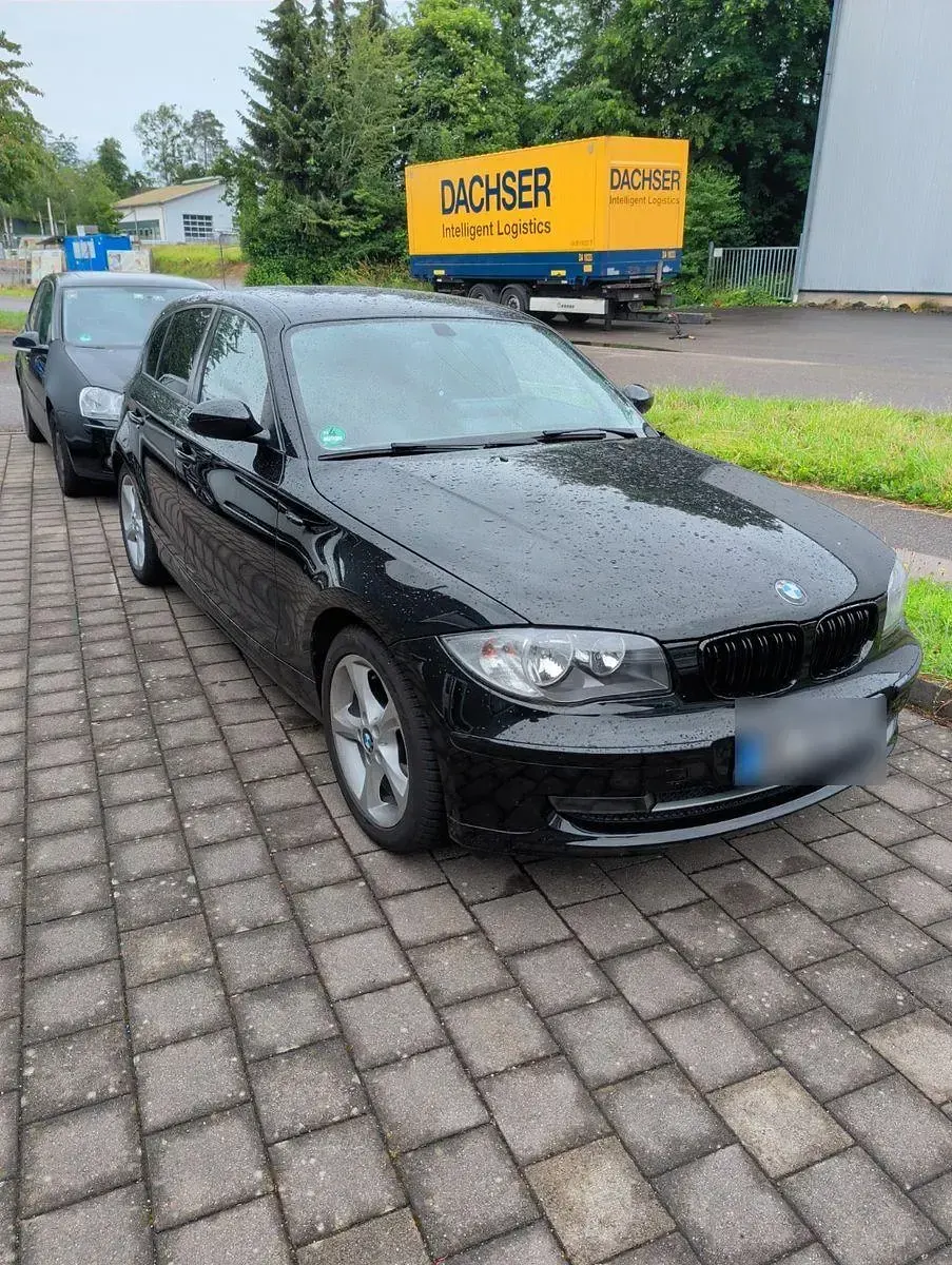 Gebraucht BMW 116 Performance 122 PS (89 kW) 2007 Schwarz Kleinwagen