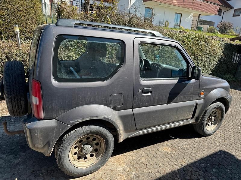Gebraucht Suzuki Jimny 86 PS (63 kW) 2009 Grau SUV