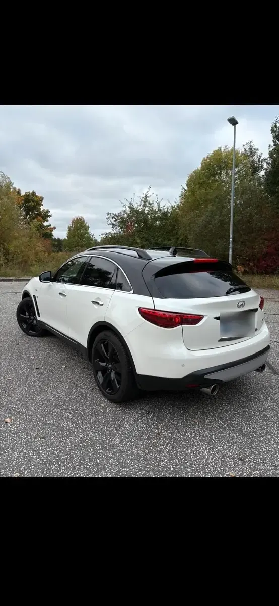 Gebraucht Infiniti QX70 Premium 320 PS (235 kW) 2017 Weiß SUV