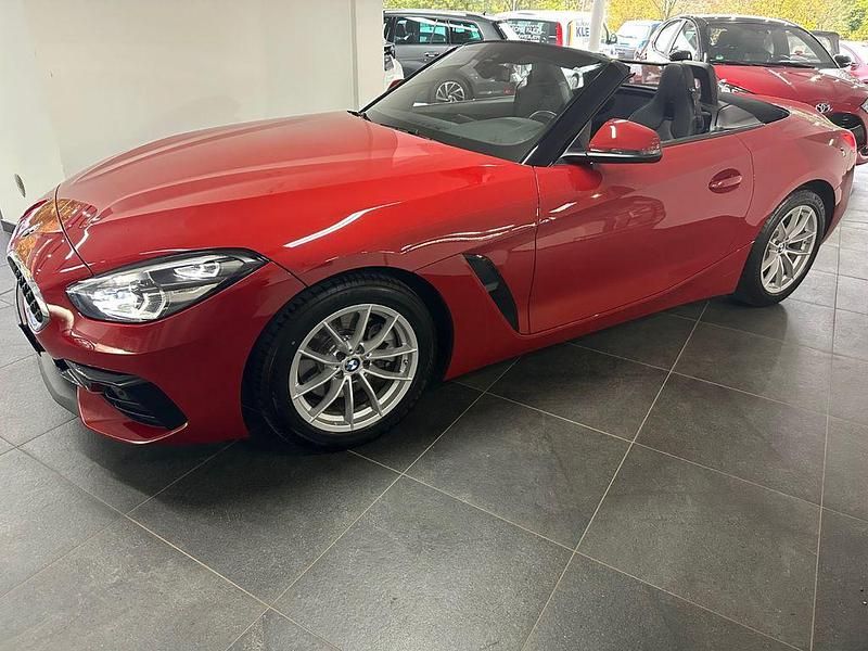 Gebraucht BMW Z4 Advantage 197 PS (144 kW) 2021 Rot Cabrio