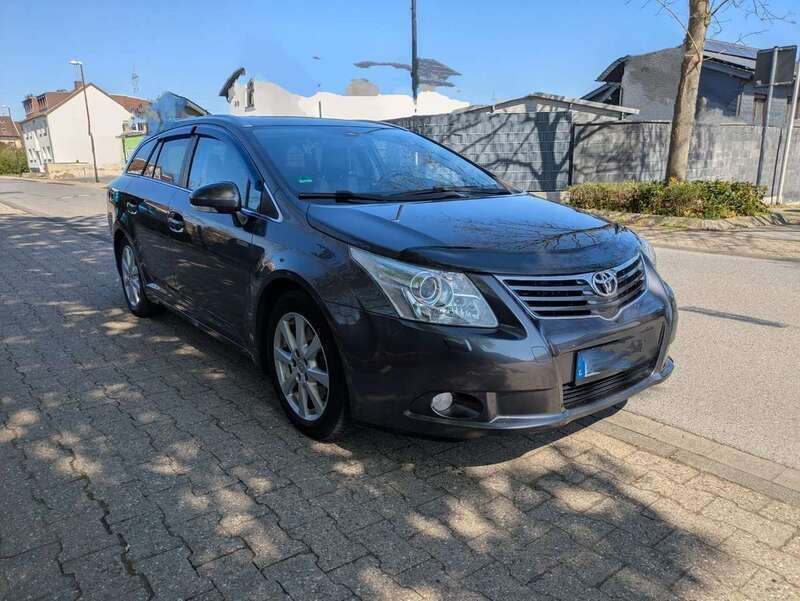 Gebraucht 2011 Toyota Avensis Edition Kombi | 6.600 € (Superpreis) - Bild 1/4