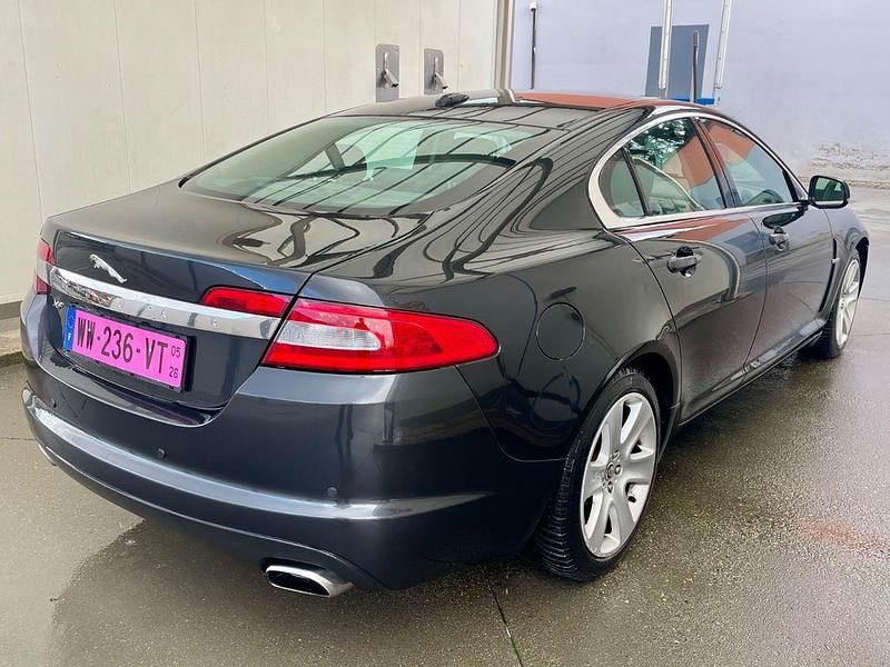 Gebraucht Jaguar XF Luxury 238 PS (175 kW) 2010 Schwarz Limousine