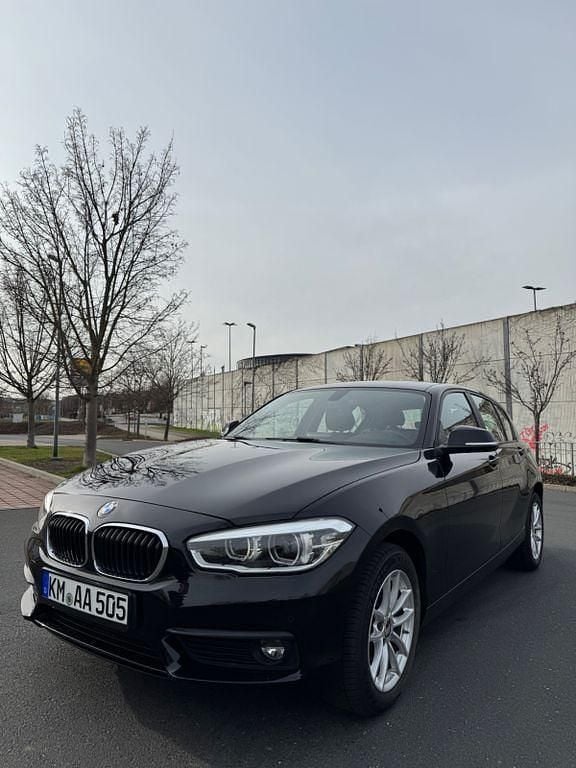 Gebraucht BMW 118 Advantage 136 PS (100 kW) 2017 Schwarz Kleinwagen