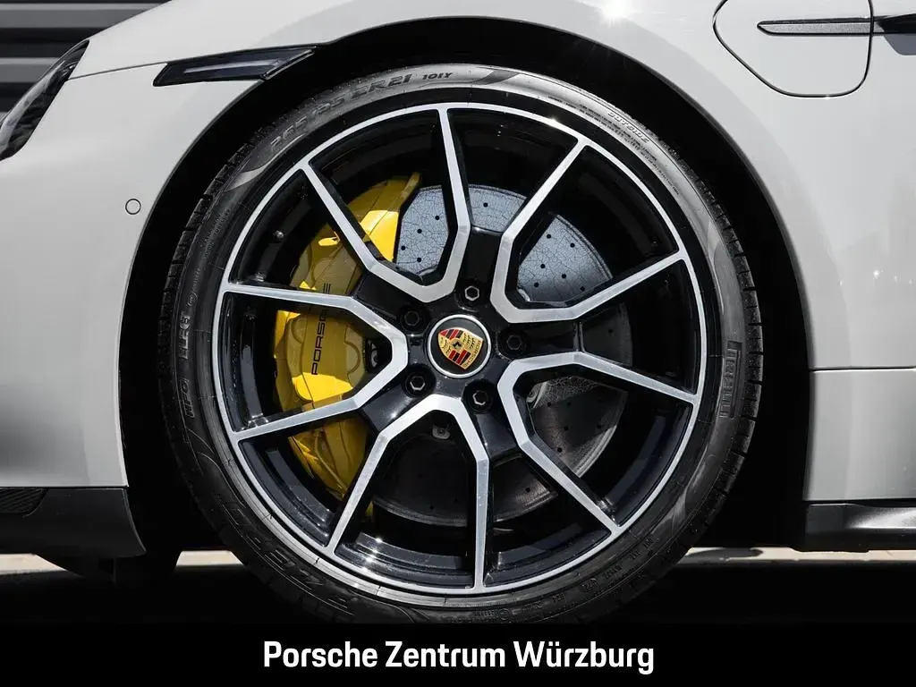 Gebraucht Porsche Taycan Turbo S 559 kW (761 PS) 2023 Weiß Limousine