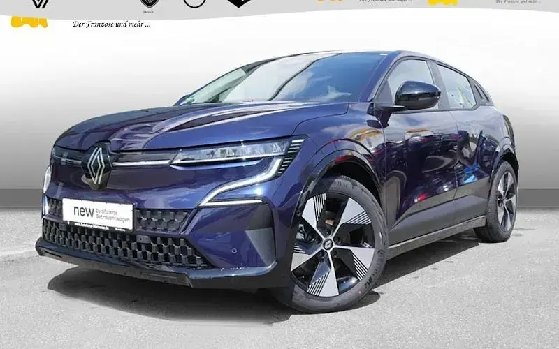 Używany Renault Megane E-Tech Evolution 160 kW (218 KM) 2022 Niebieski Sedan/Limuzyna