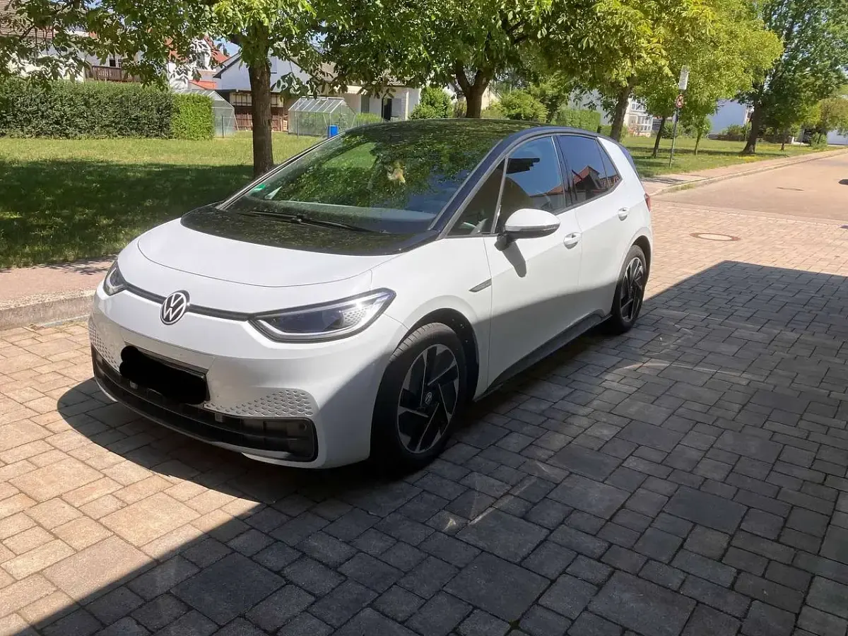 Gebraucht VW ID.3 Pro 150 kW (204 PS) 2021 Weiß Kleinwagen
