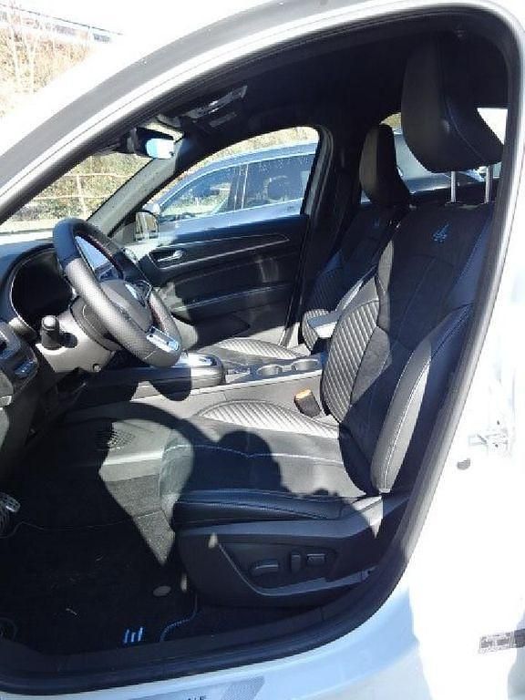 Gebraucht Renault Arkana Esprit Alpine 94 PS (69 kW) 2024 Weiß SUV