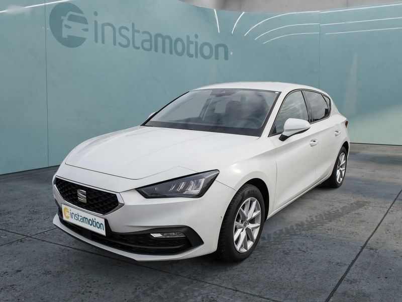 Weiß Gebraucht 2022 Seat Leon Style Limousine | 16.440 € (Fairer Preis) - Bild 1/4