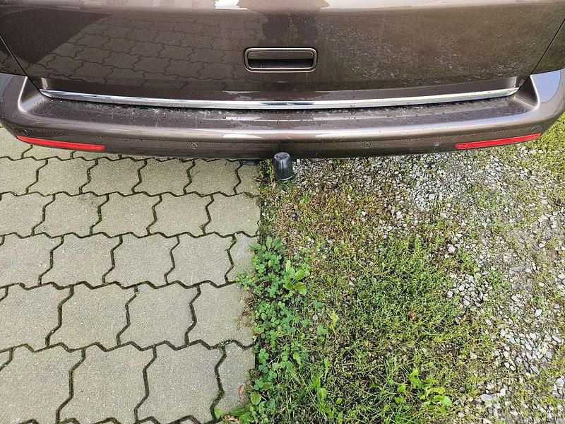 Gebraucht VW Multivan Highline 179 PS (131 kW) 2012 Braun Van