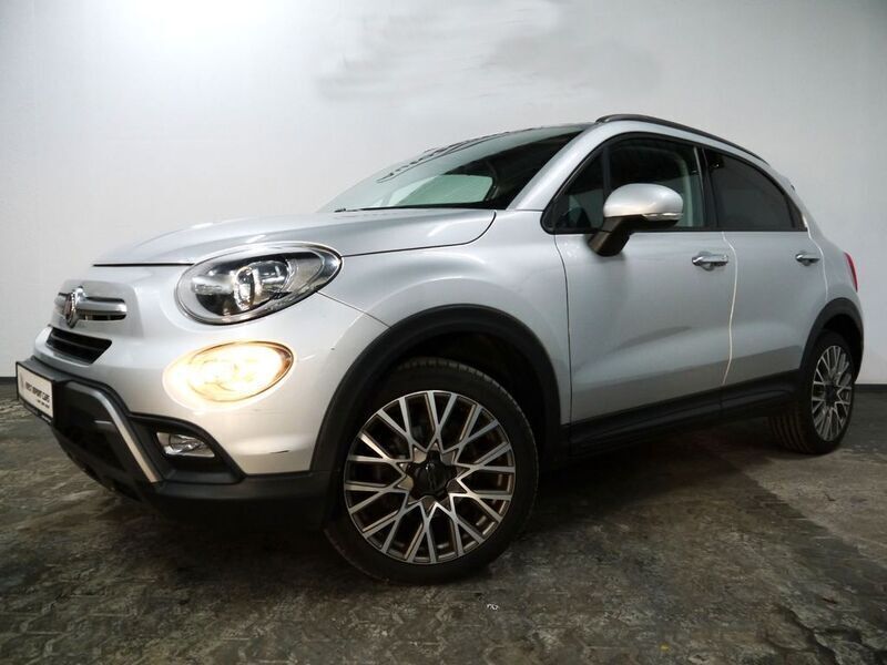 Grau Gebraucht 2015 Fiat 500X Cross Plus SUV | 11.800 € (Teuer) - Bild 1/4