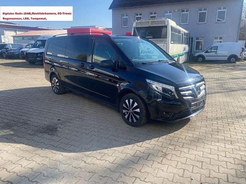 Gebraucht Mercedes Vito 190 PS (139 kW) 2022 Schwarz Van