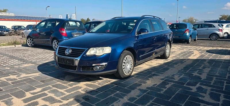 Blau Gebraucht 2010 VW Passat Kombi | 1.500 € (Superpreis) - Bild 1/4